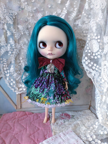 Wild Garden - A dress for Blythe