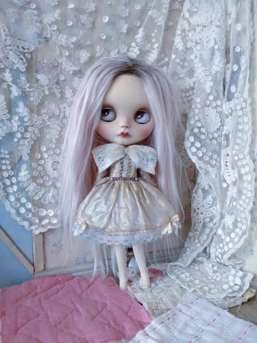 Pearl - A dress for Blythe