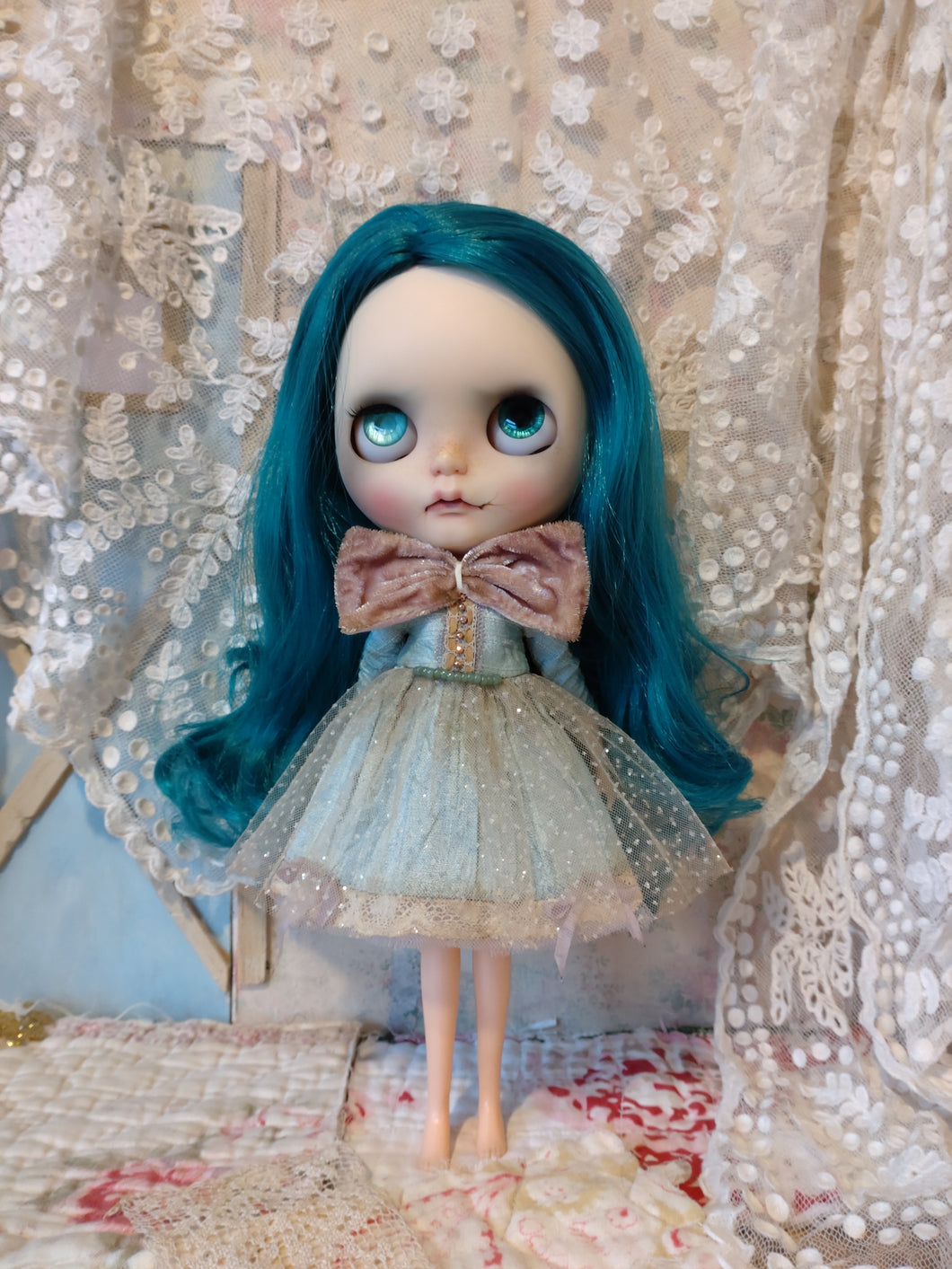 Whisper - A dress for Blythe